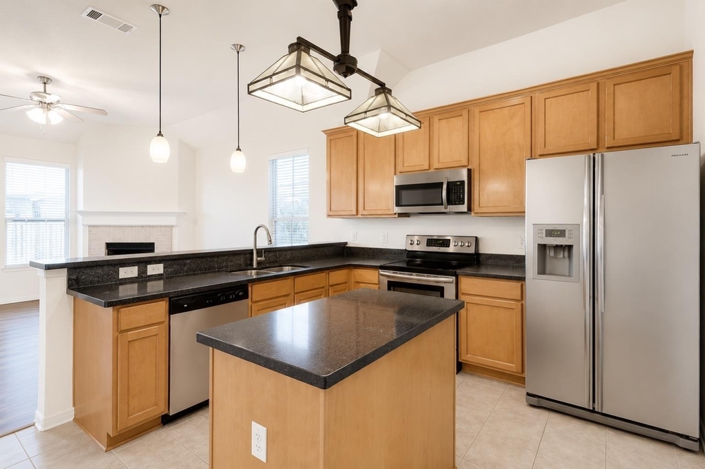 1180 Arbor Knot Dr - Photo 4
