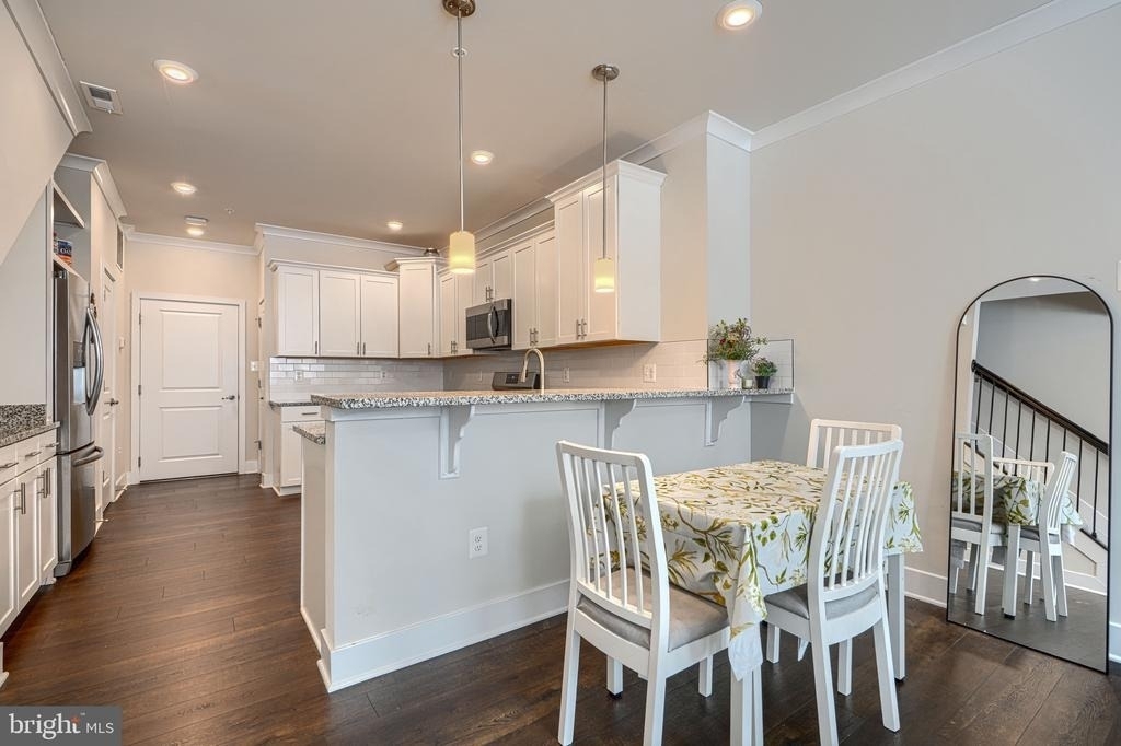 7918 Potter Place - Photo 8