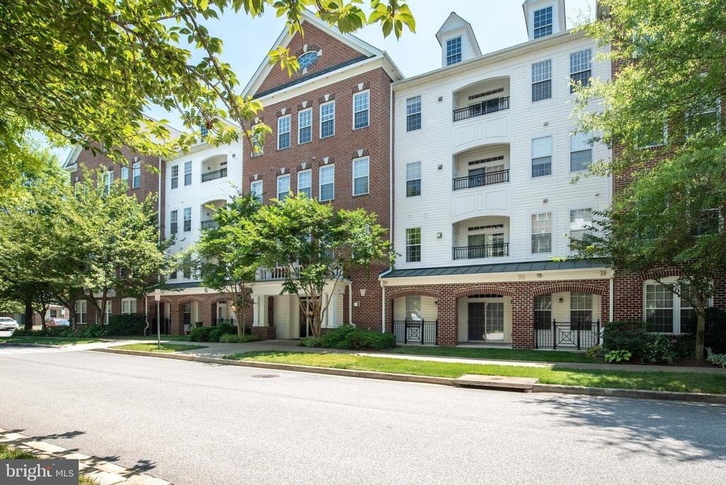 5800 Clipper Lane - Photo 0