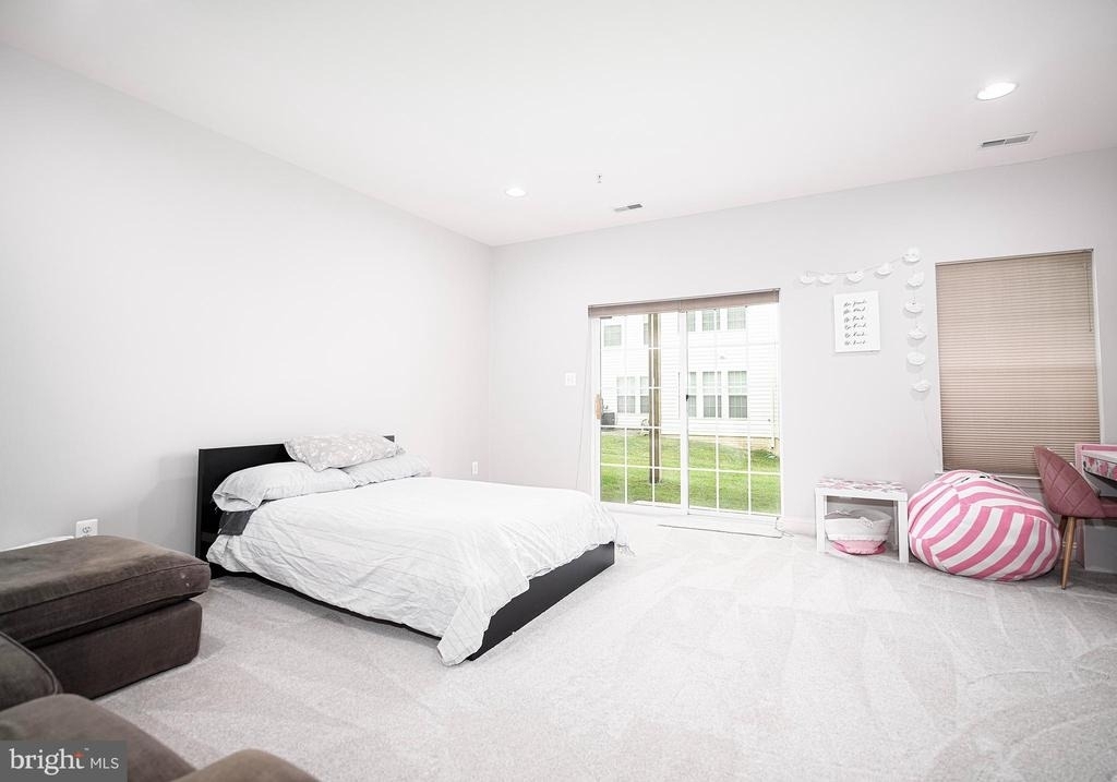 735 Perthshire Place - Photo 8