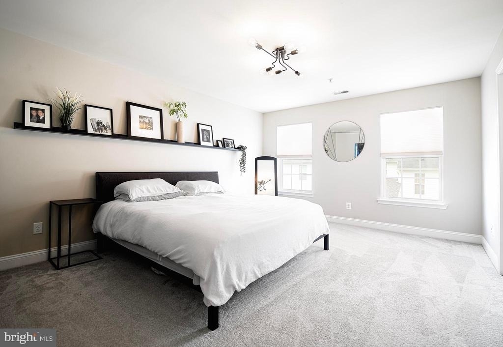 735 Perthshire Place - Photo 24