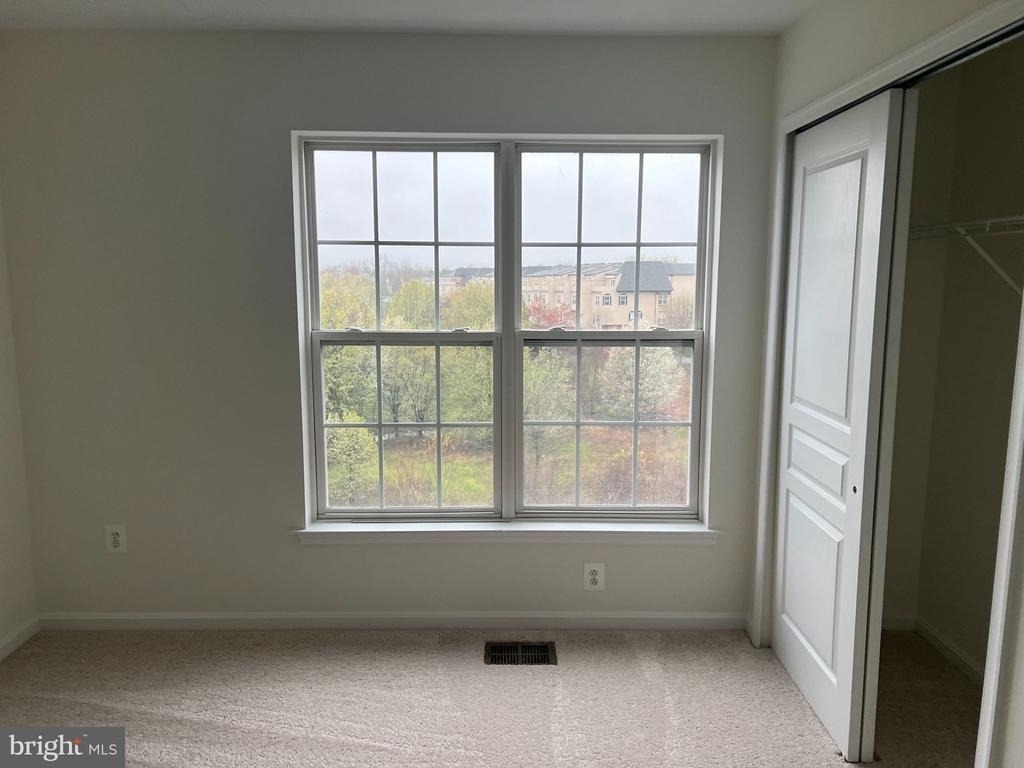 1822 Wheyfield Drive - Photo 3