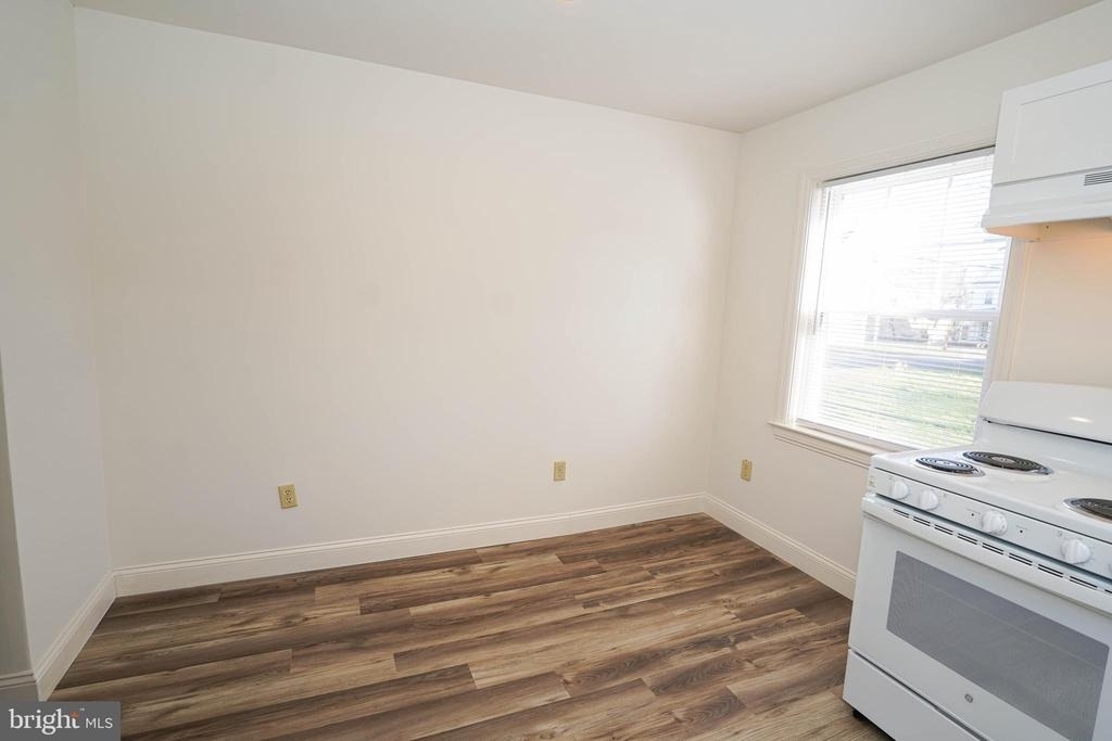 800 Travers Street - Photo 9