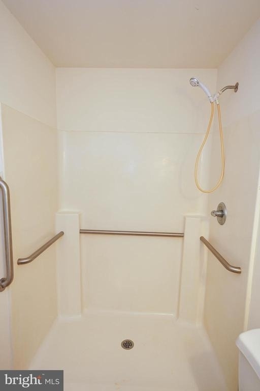 800 Travers Street - Photo 20
