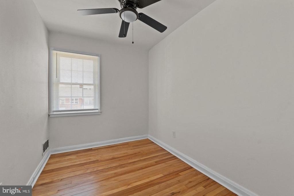 8340 Edgedale Road - Photo 10