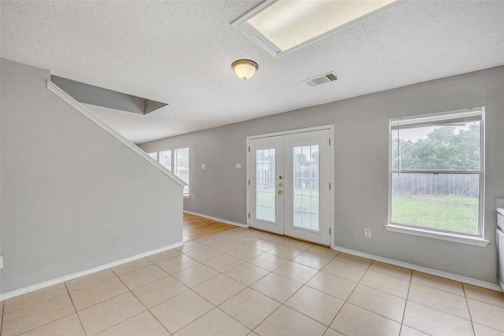 2514 Byfield Dr - Photo 13