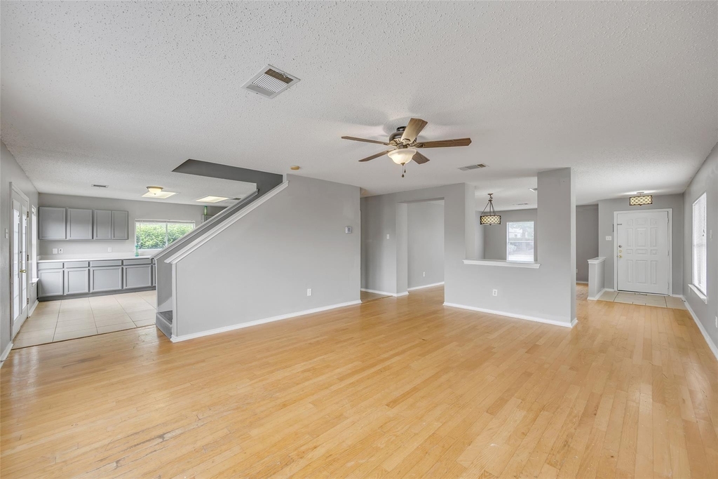 2514 Byfield Dr - Photo 6