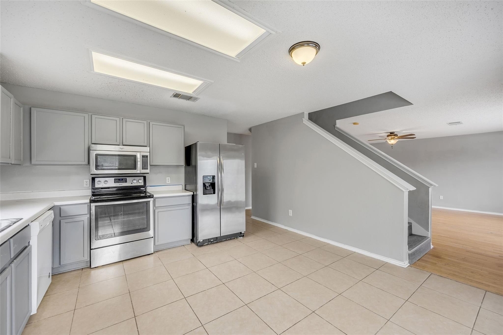 2514 Byfield Dr - Photo 12