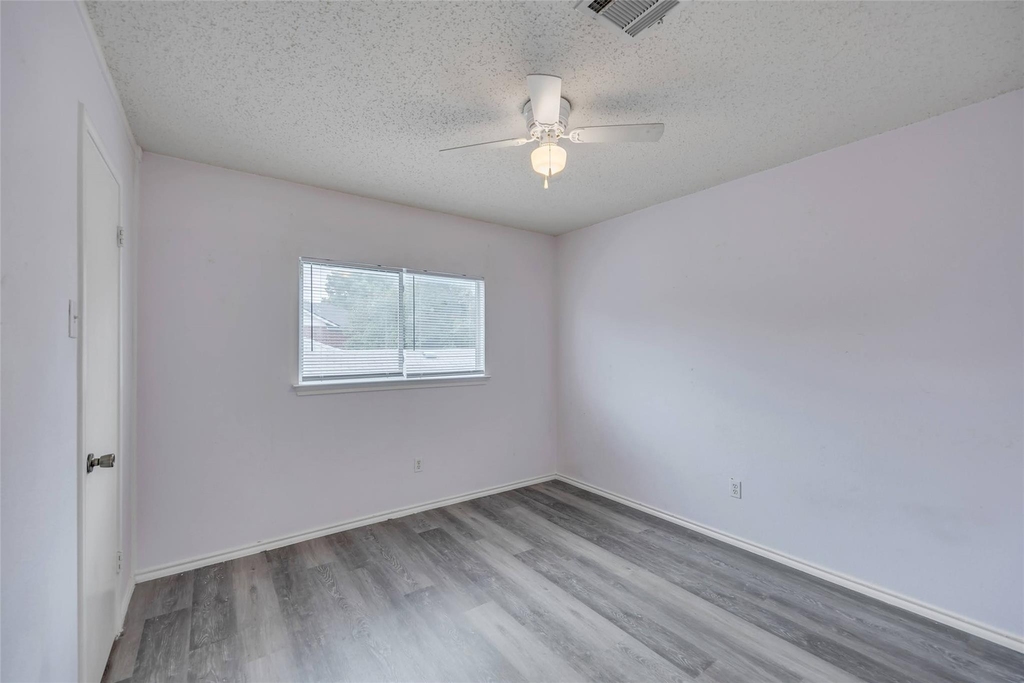 2514 Byfield Dr - Photo 18