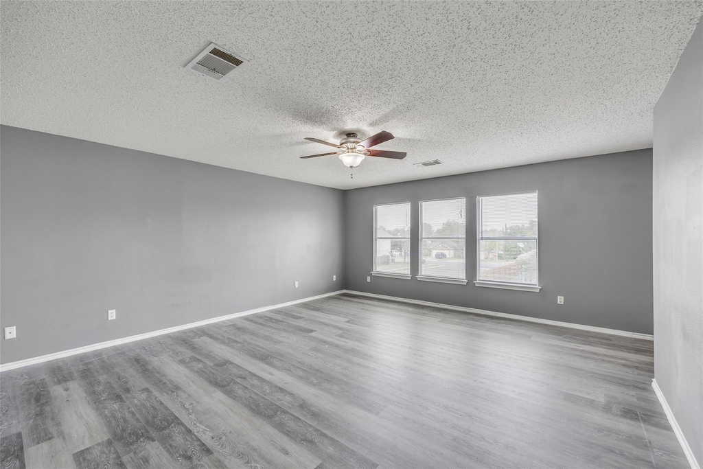 2514 Byfield Dr - Photo 27