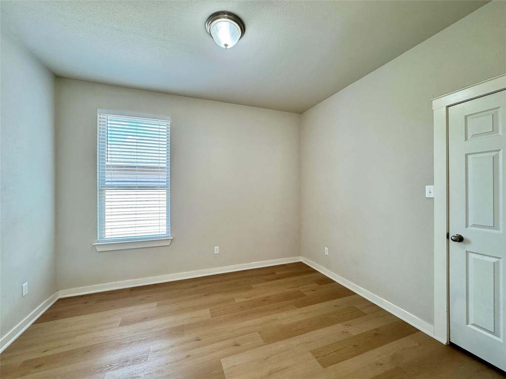 4016 Kenter Xing - Photo 9