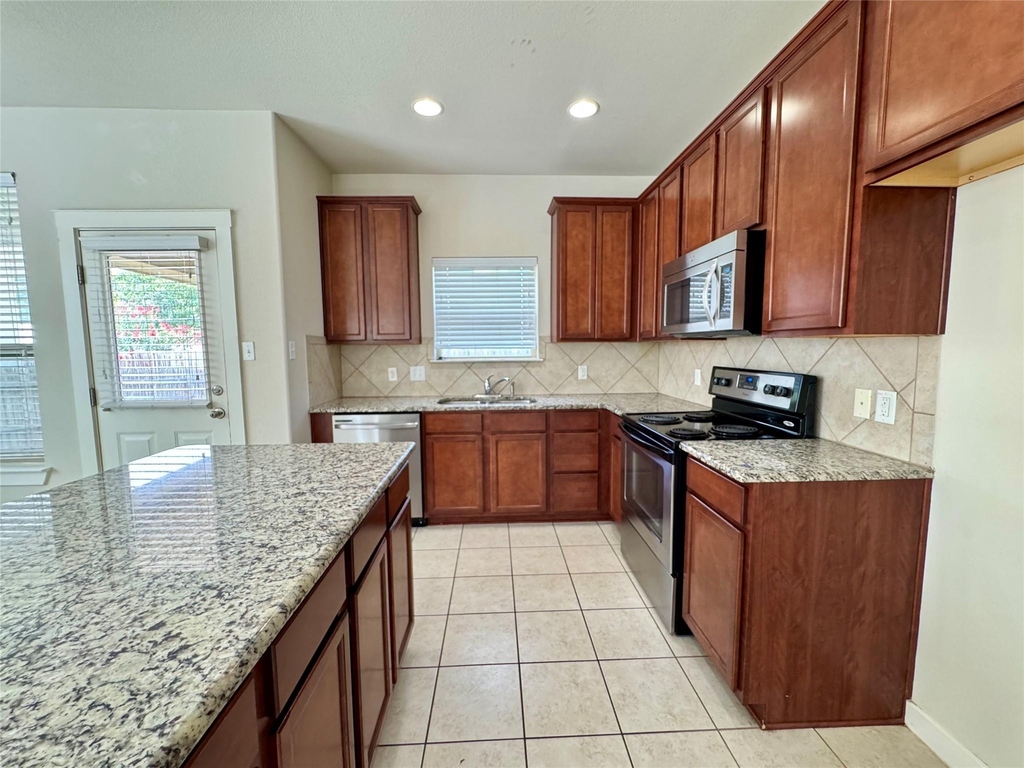 4016 Kenter Xing - Photo 1