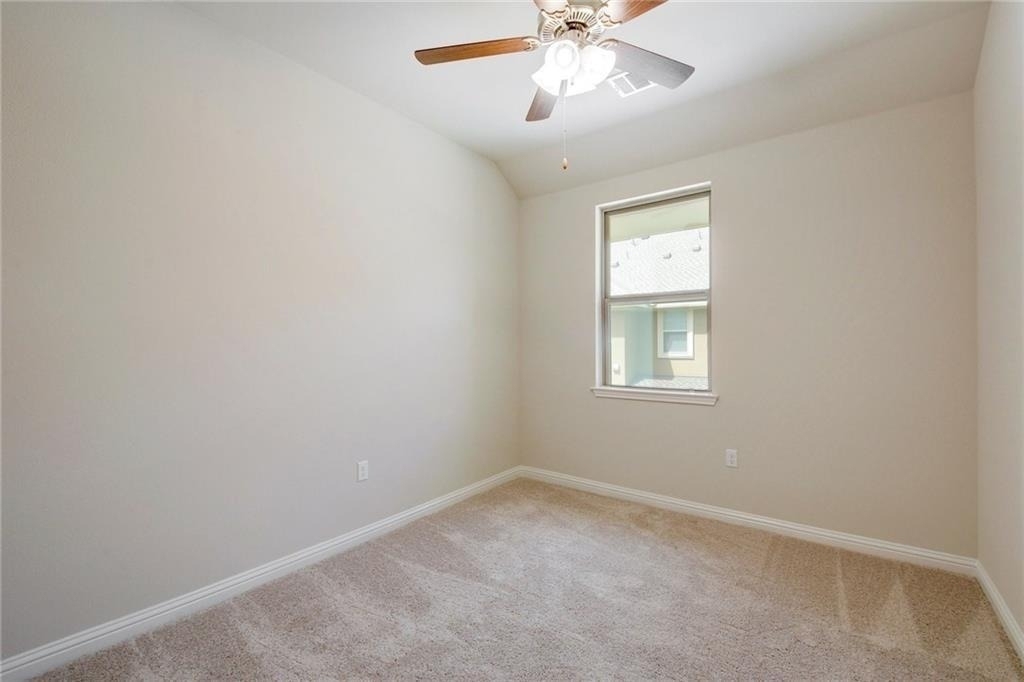 13800 Lyndhurst St - Photo 20