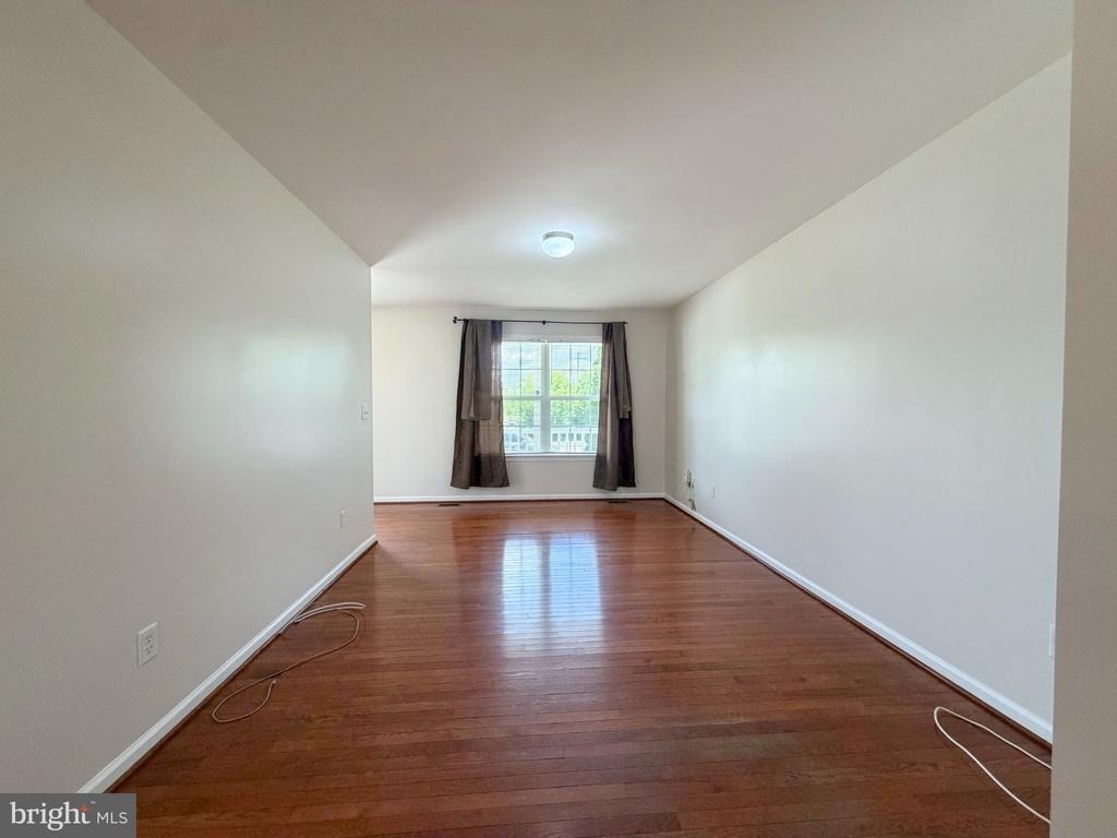 10 S Meadow Court - Photo 5