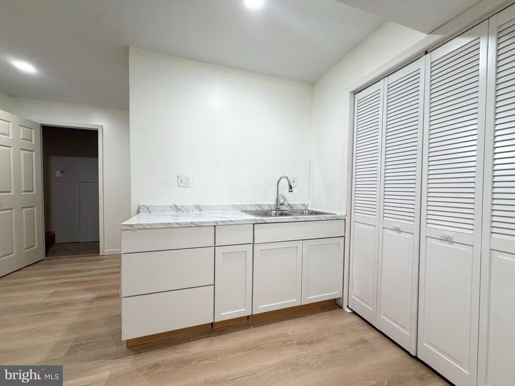 10 S Meadow Court - Photo 28