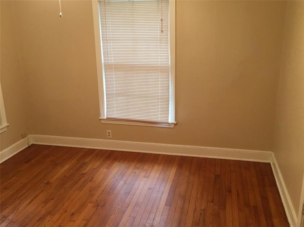 1911 W 38th Street - Photo 3