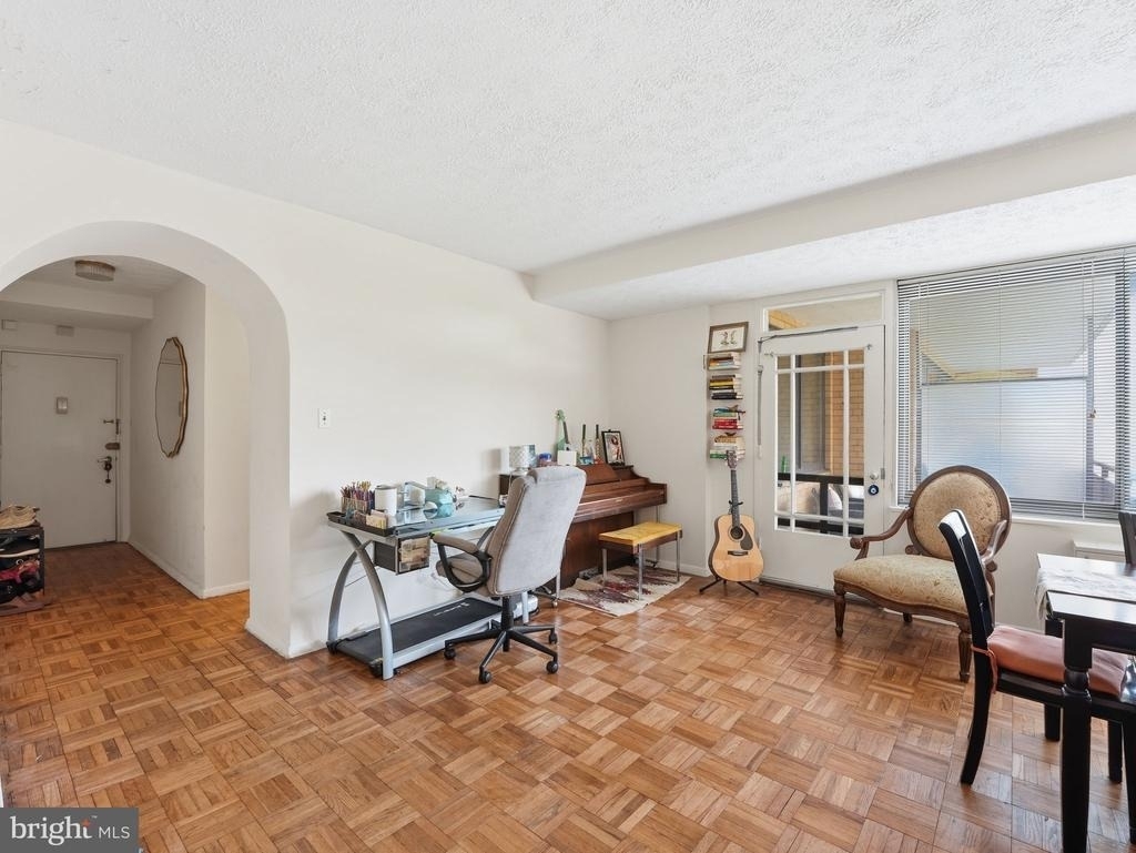 4740 Connecticut Avenue Nw - Photo 4