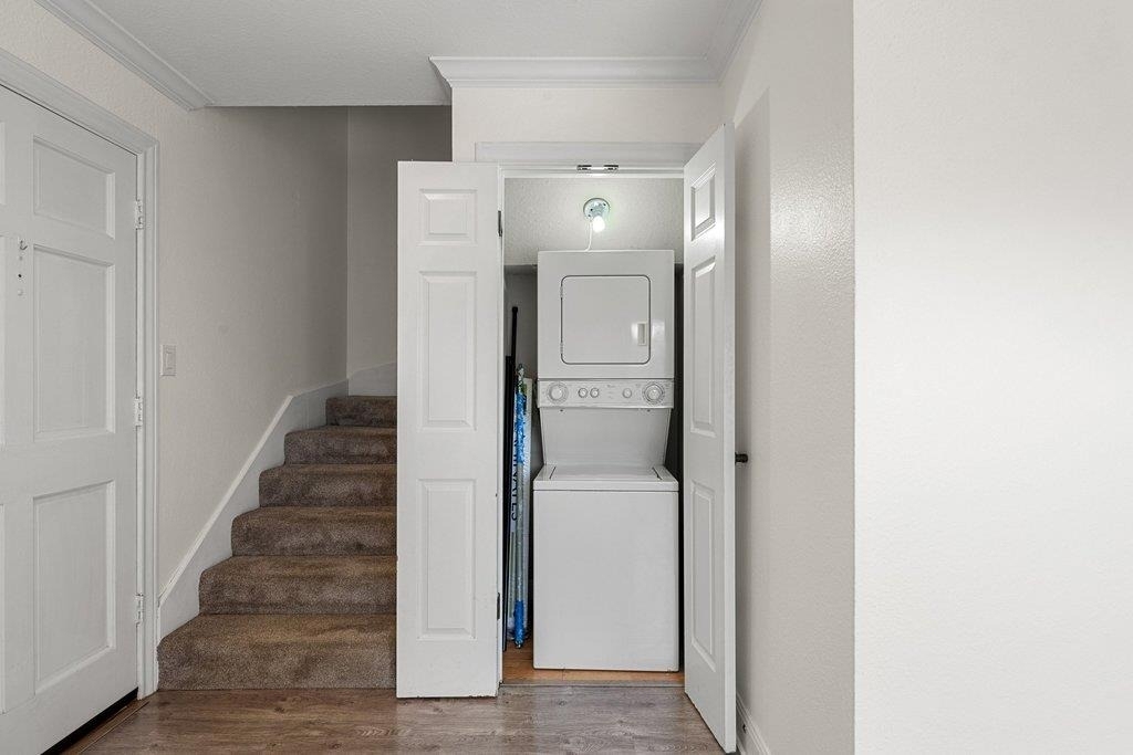 2500 Steck Ave - Photo 12