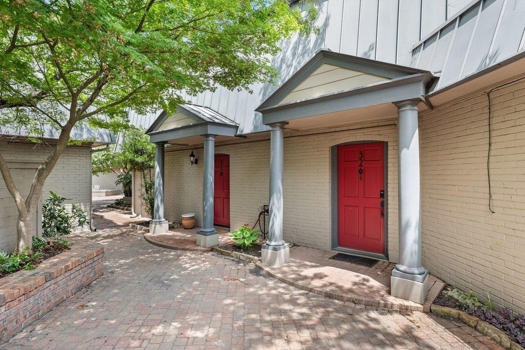 2500 Steck Ave - Photo 24