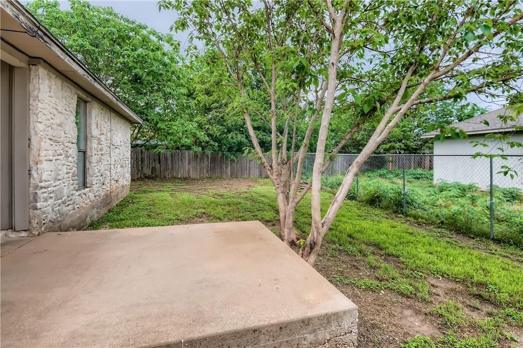 2511 Cypress Ln - Photo 10