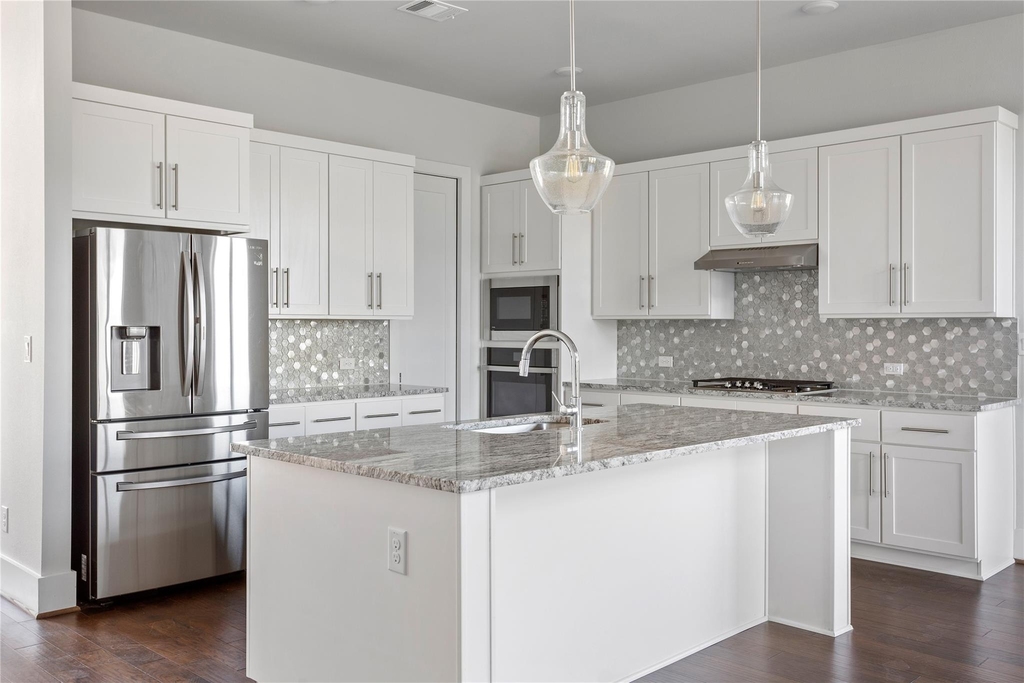 16100 Sydney Carol Ln - Photo 4