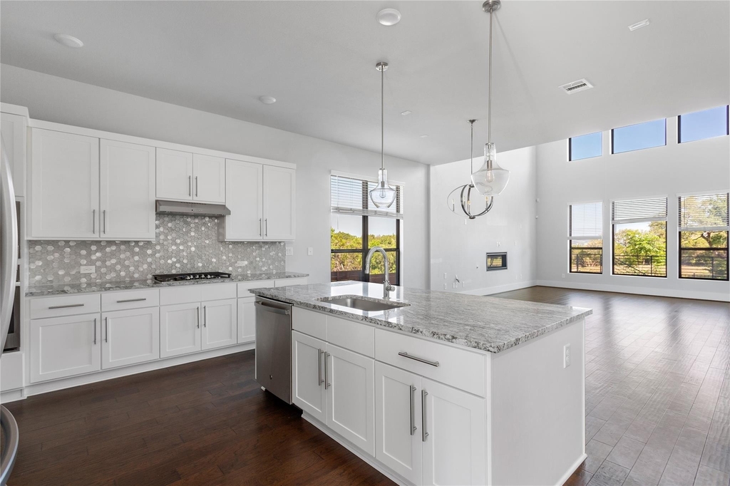 16100 Sydney Carol Ln - Photo 3