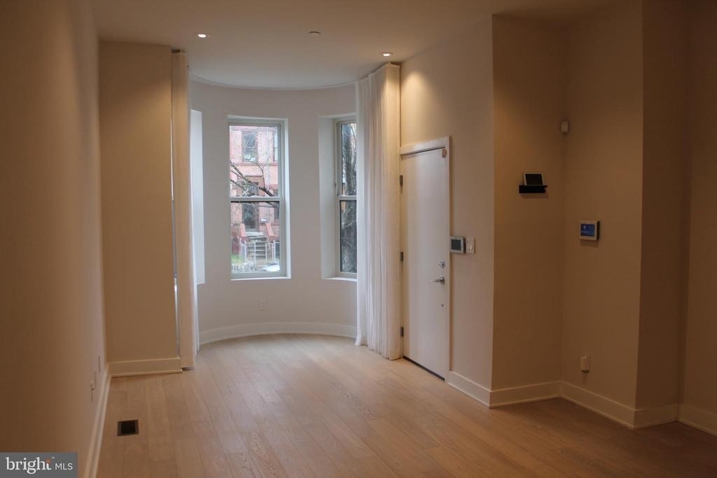 2003 1st Street Nw - Photo 5