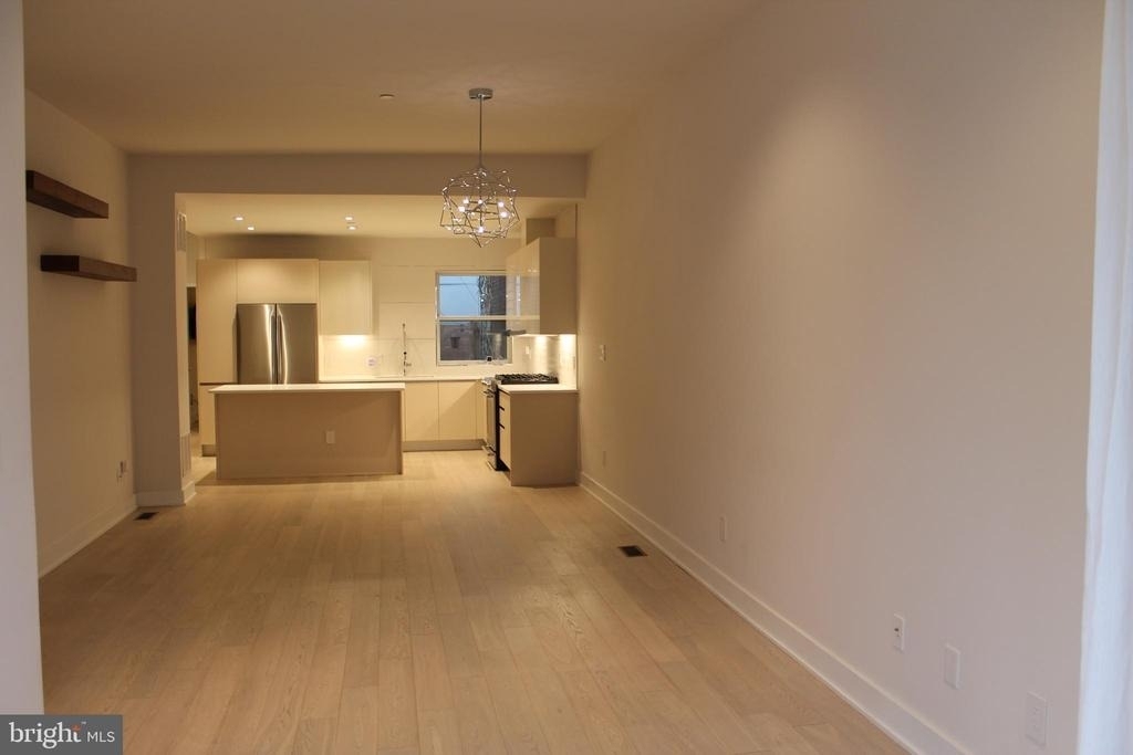 2003 1st Street Nw - Photo 2