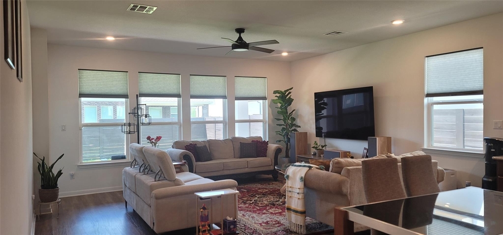 716 Leeward Pass - Photo 4