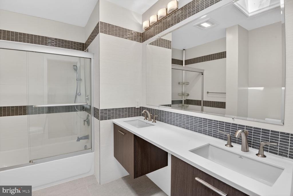 5338 41st Street Nw - Photo 9