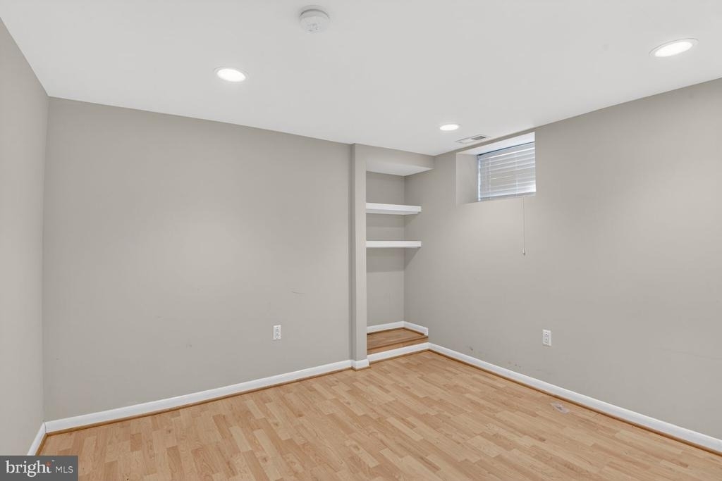 5338 41st Street Nw - Photo 15