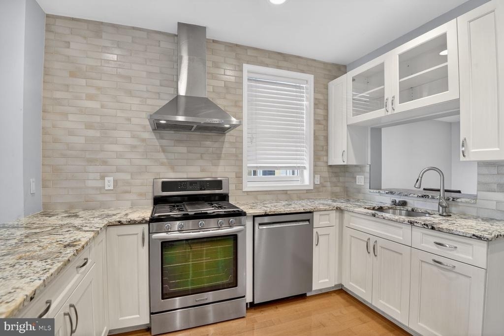 5338 41st Street Nw - Photo 5