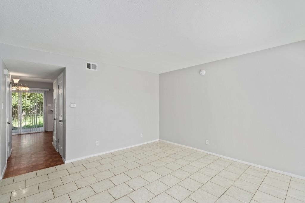 5800 Belmoor Dr - Photo 1
