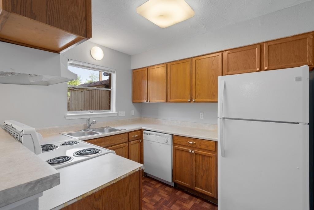 5800 Belmoor Dr - Photo 5