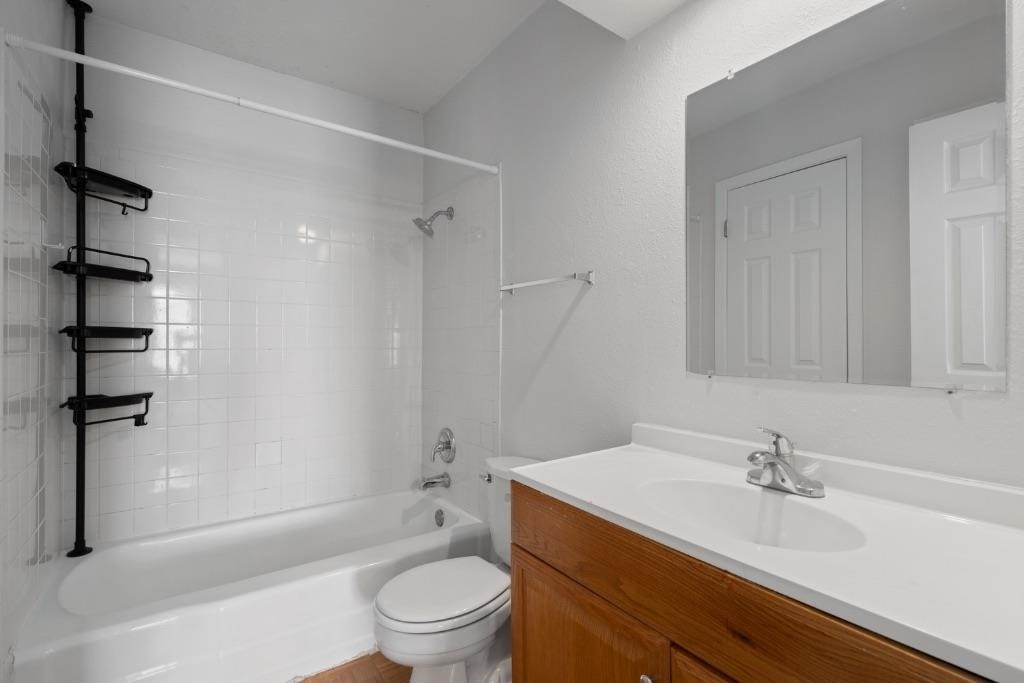 5800 Belmoor Dr - Photo 11