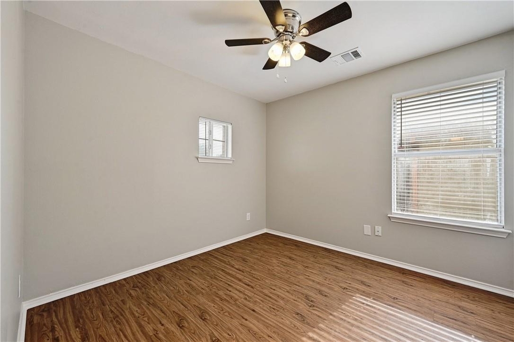 9602 Nightjar Dr - Photo 20