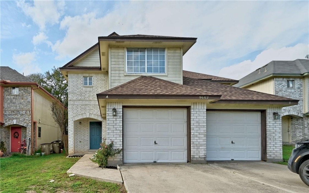 9602 Nightjar Dr - Photo 0