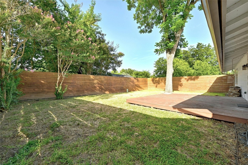 2604 Berkett Dr - Photo 19