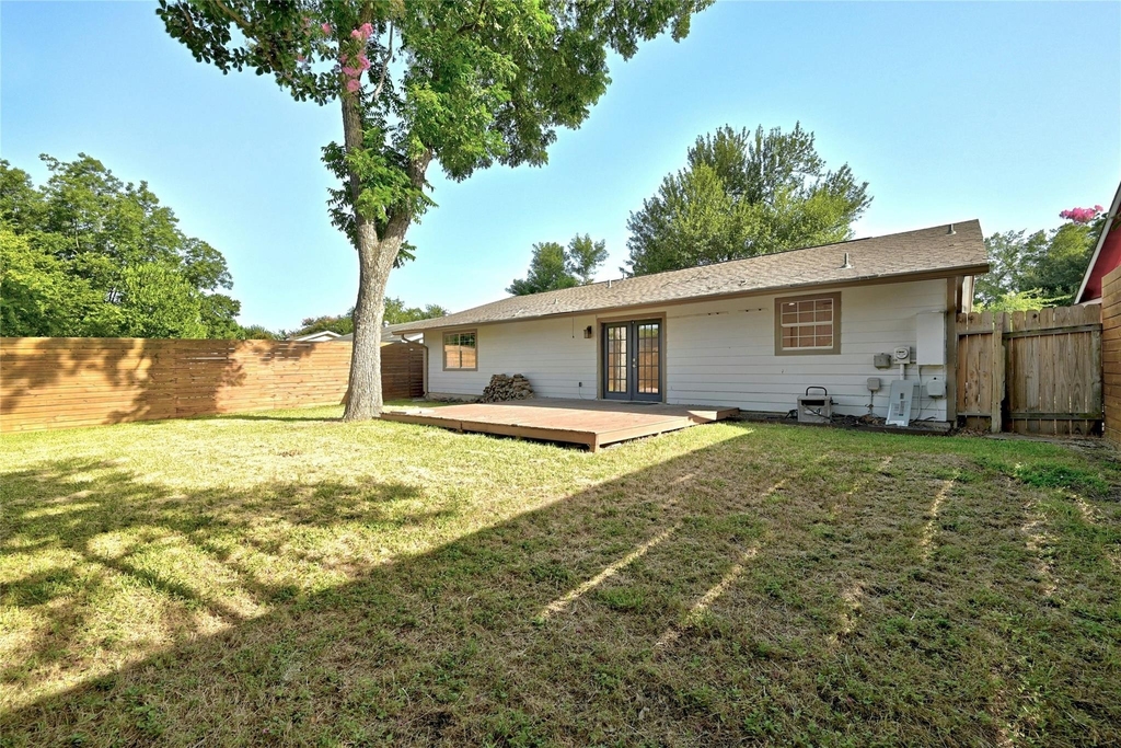 2604 Berkett Dr - Photo 20