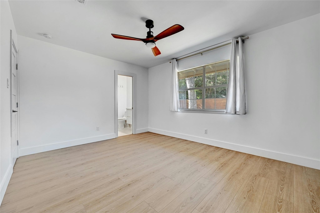 2604 Berkett Dr - Photo 12
