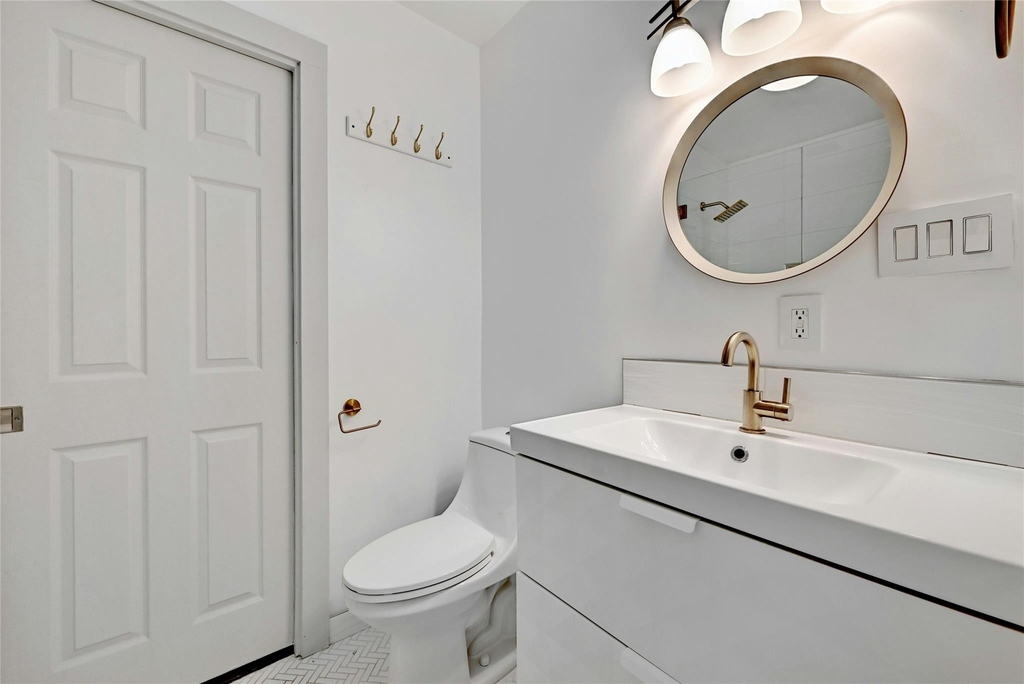 2604 Berkett Dr - Photo 13