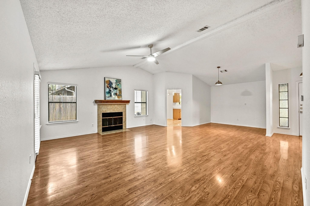 7403 Dallas Dr - Photo 7