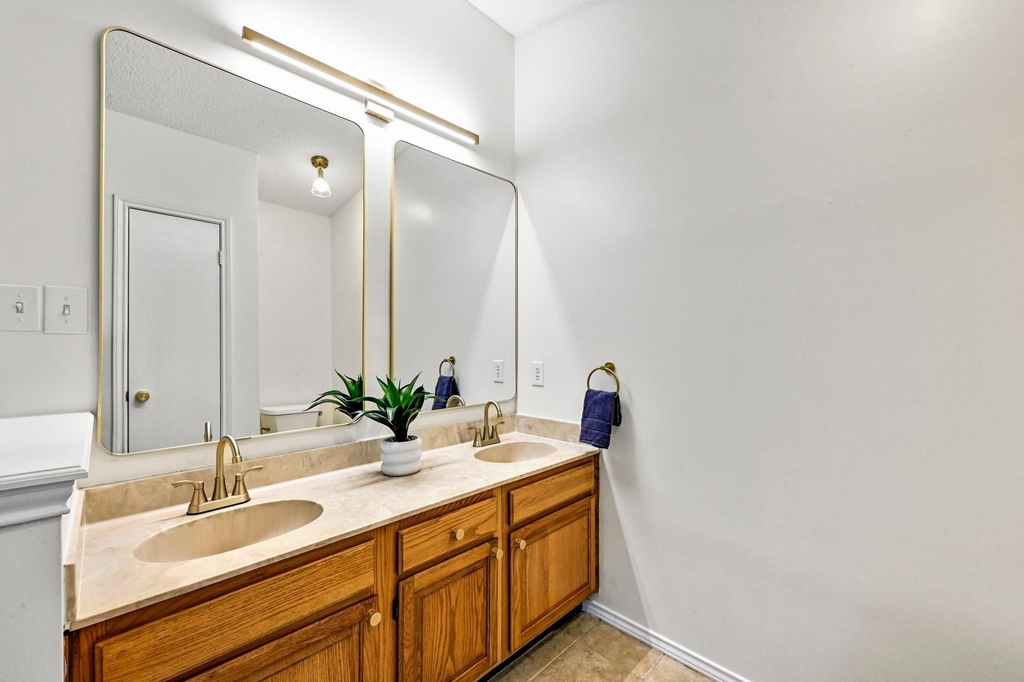 7403 Dallas Dr - Photo 18