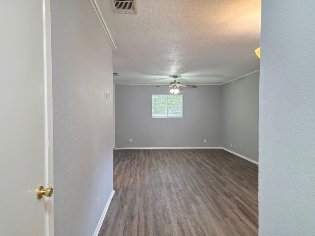 1811 Magnolia Dr - Photo 2