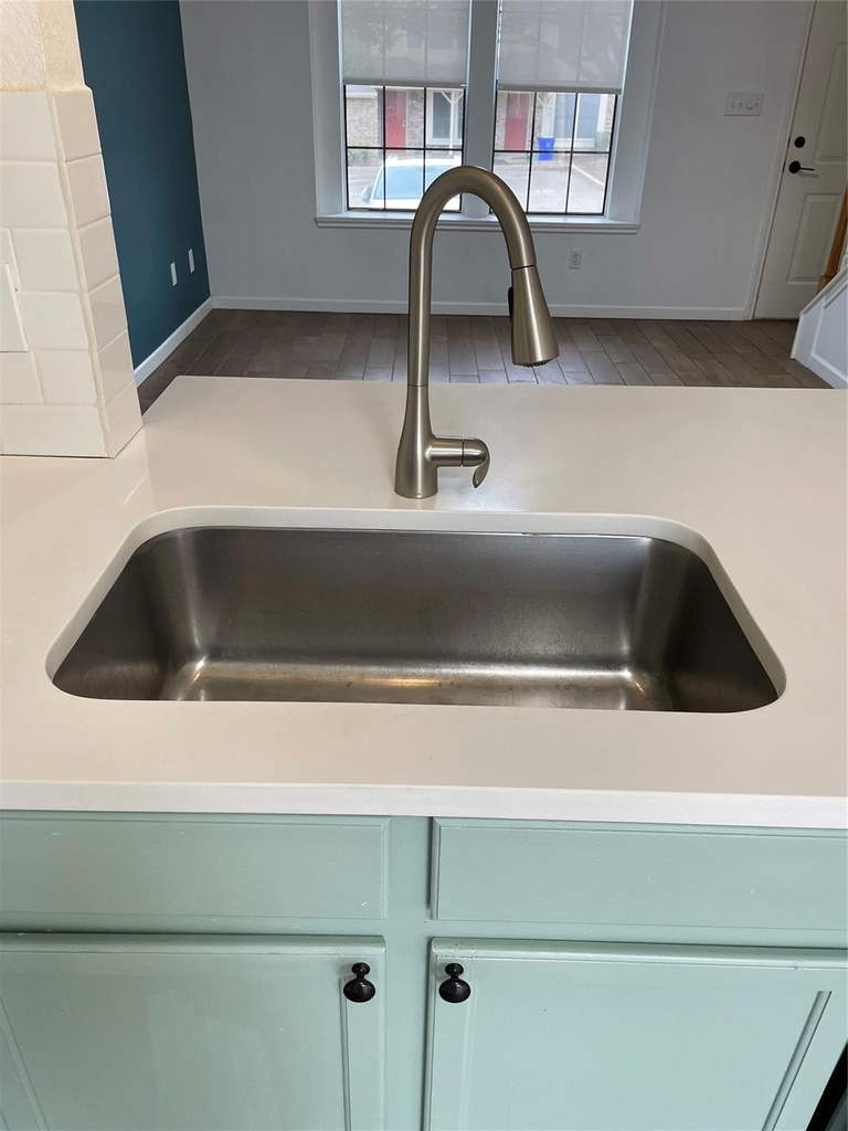 11901 Swearingen Dr - Photo 9