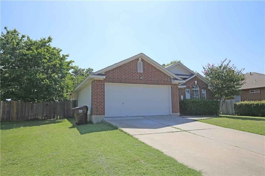 309 Country Aire Dr - Photo 2
