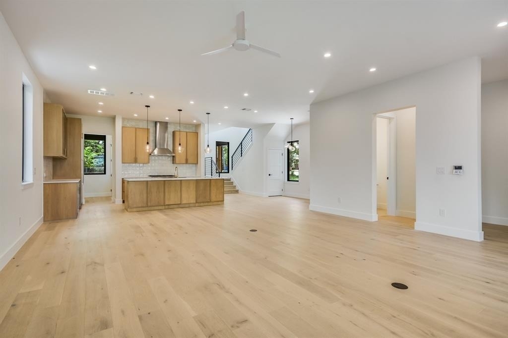 4515 Jinx Ave - Photo 2