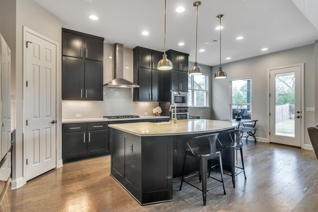 7100 Trissino Dr - Photo 17