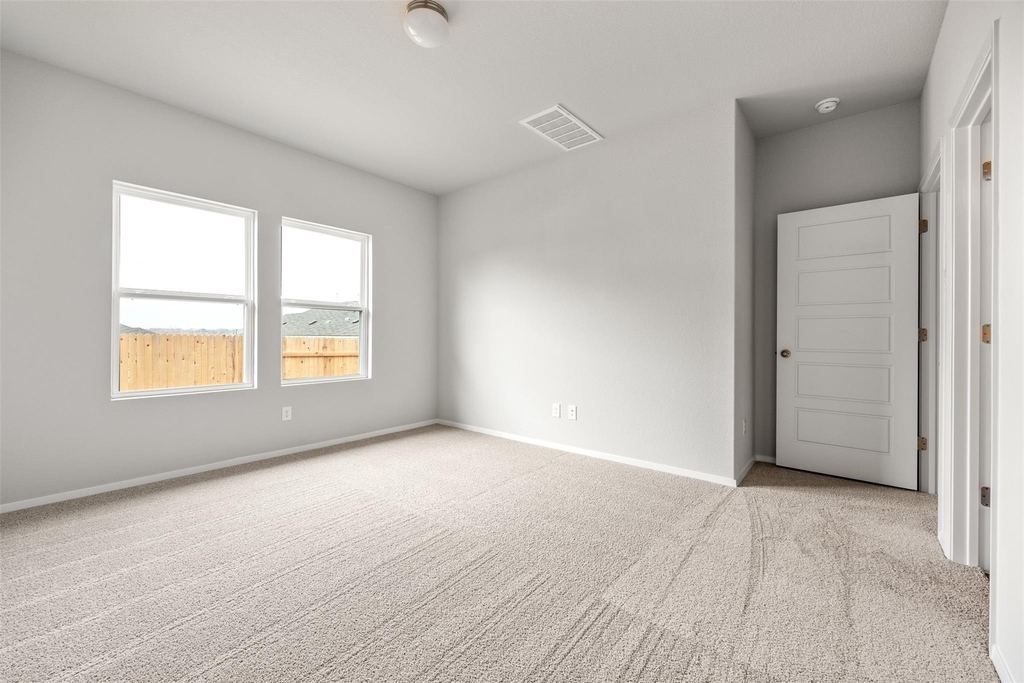171 Haywood Mnr - Photo 5