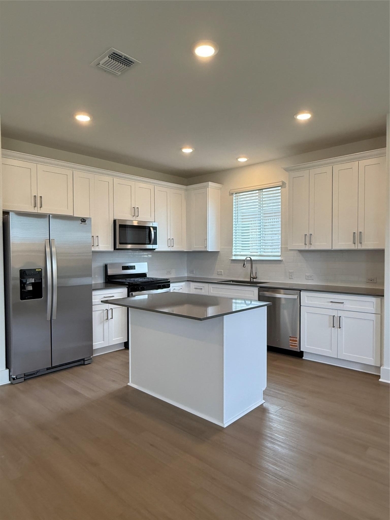 593 Tailwind Dr - Photo 13